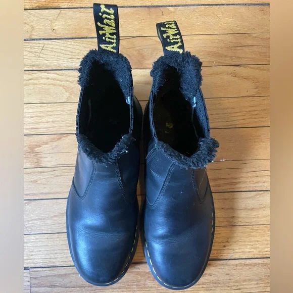 Dr. Martins 2976 fur lined Chelsea boot M11 W12 - Picture 2 of 6